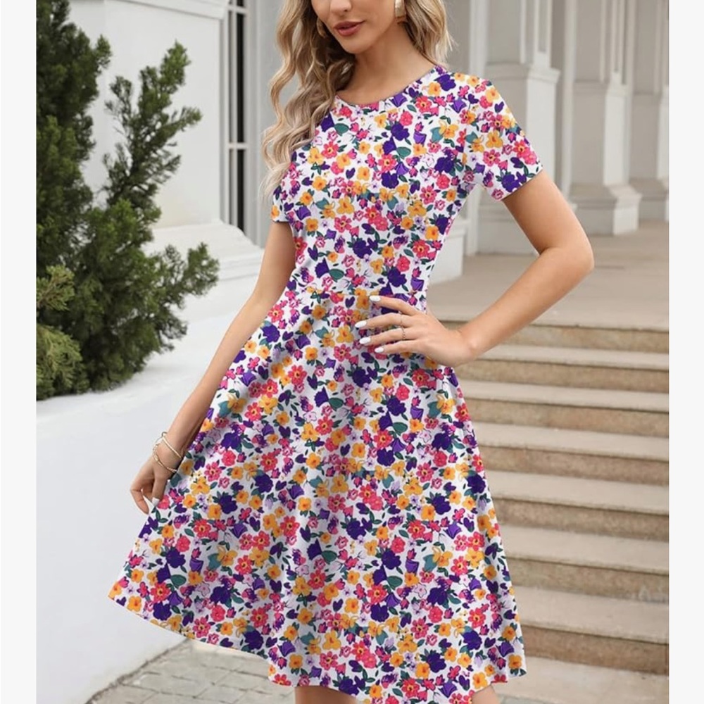 NWOT Helyo Vibrant Floral Knee Length A-Line Swing Dress with Pockets Women’s M